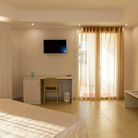 Global Hotel